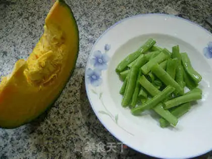 Make Peaches fried Japanese pumpkins step 0