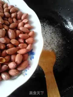 Make Hanging frost peanuts step 3