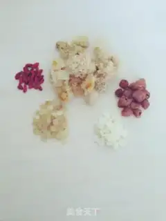 Make Snow Lotus Silver-Earing Almond step 0
