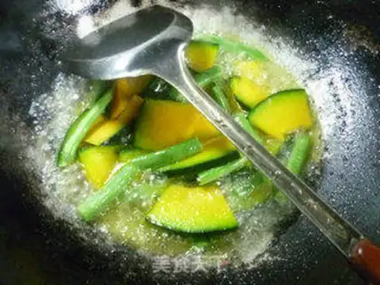 Make Peaches fried Japanese pumpkins step 5