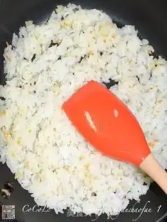 Make Double tomatoes for fried rice step 6