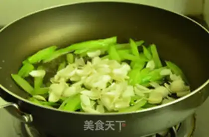 Make The Celery Lily step 4