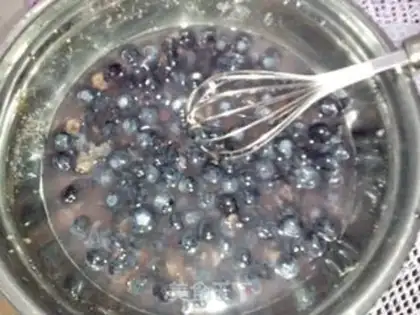 Make Blueberry jam step 2