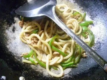 Make Pyramid spinal pasta step 8