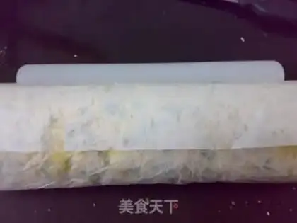 Make Onion salad pine roll step 15