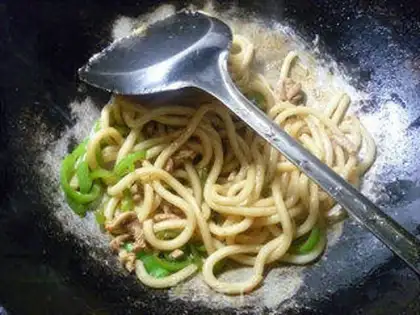 Make Pyramid spinal pasta step 11