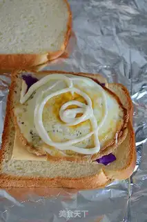 Make Egg sandwich step 6