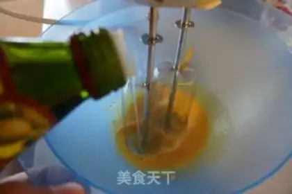 Make French salad sauce step 4