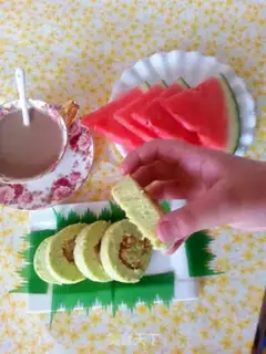 Make Pinecake rolls step 19