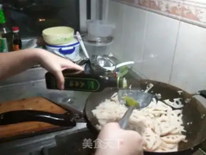 Make Pyramid oil and sour fruit step 7