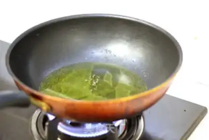 Make Spicy crabs step 2