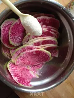 Make Sugar jealous radish step 1
