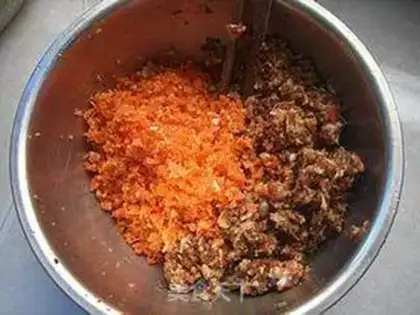 Make Sterilized meatloaf step 1