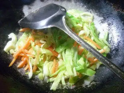 Make Round cabbage and hyena step 5