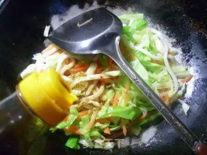 Make Round cabbage and hyena step 7
