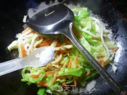 Make Round cabbage and hyena step 8