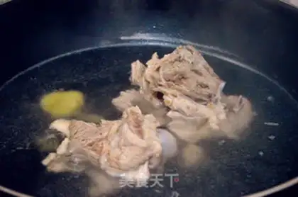 Make Milky bone soup step 3