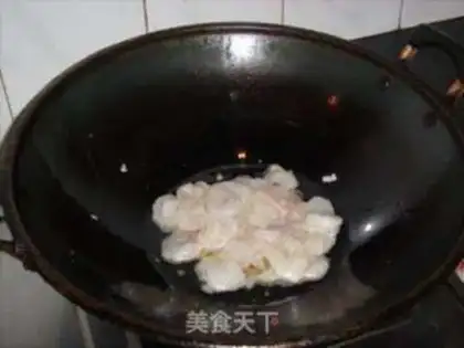Make Shrimp fried eggs step 3