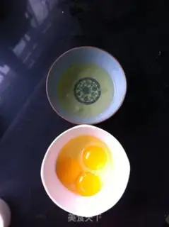 Make Pineapple omelet step 1