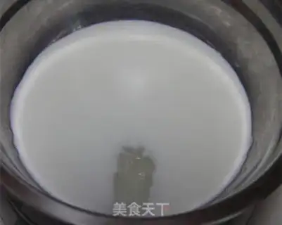 Make Banana eggs and tea with milk step 0