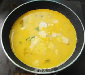 Make Cheese-cheese fried eggs step 7