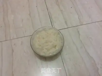 Make Juicy wine makes a little circle step 1