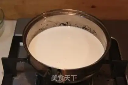 Make Banana eggs and tea with milk step 12