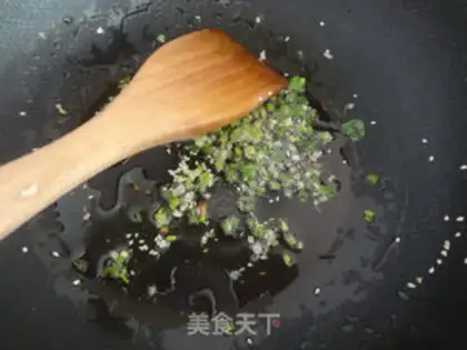 Make Juicy wine makes a little circle step 7