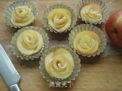 Make Apple Rose step 6