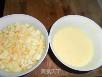 Make Apple cheese eggcake step 1