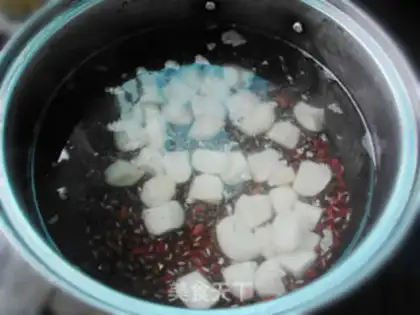 Make Red bean hooves step 2