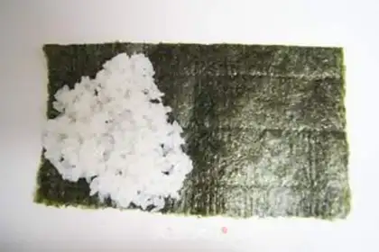Make Seafood sushi rolls step 5