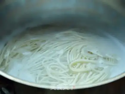 Make Chicken noodles step 1