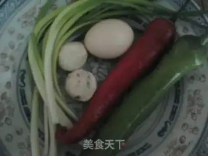Make Double-coloured egg fried step 0
