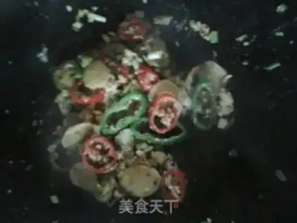 Make Double-coloured egg fried step 4