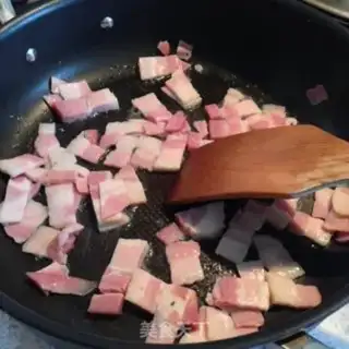 Make Bacon and cabbage step 0