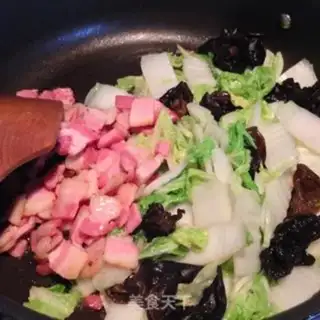 Make Bacon and cabbage step 3