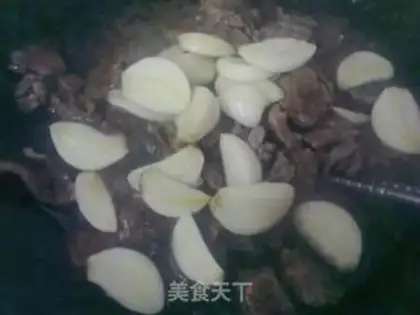 Make Garlic fried deer step 3