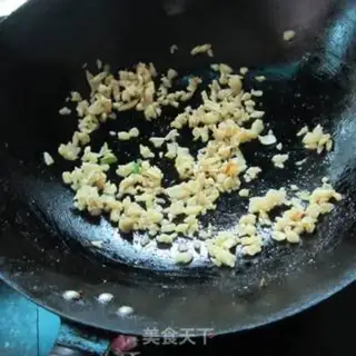 Make radish fried eggs step 2