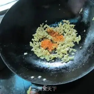 Make radish fried eggs step 4