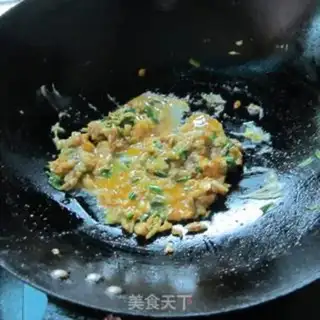 Make radish fried eggs step 7