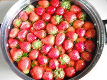 Make Strawberry jam step 0