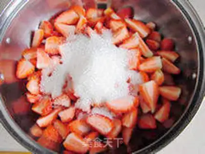Make Strawberry jam step 3