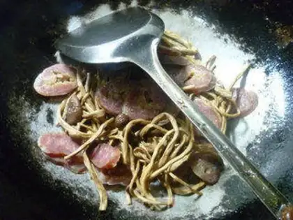 Make Weenie makes tea and mushrooms step 6