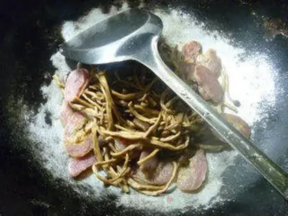 Make Weenie makes tea and mushrooms step 9