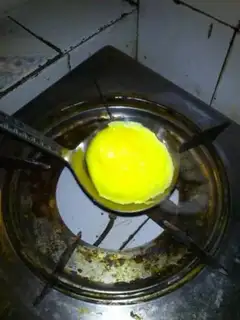 Make Egg peel step 4