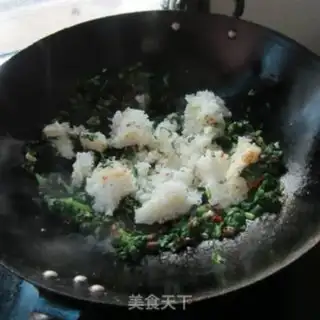 Make Mustard egg fried rice step 3
