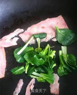 Make Homemade breakfast burgers step 5