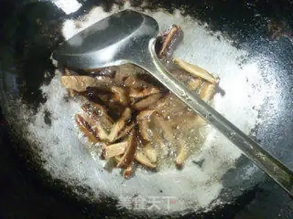 Make Fry mushrooms step 4
