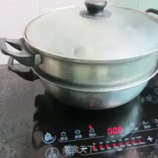 Make Red-tree pork rice step 10